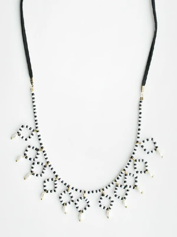 Ladies romantic necklace-King Cobra Necklace - Black