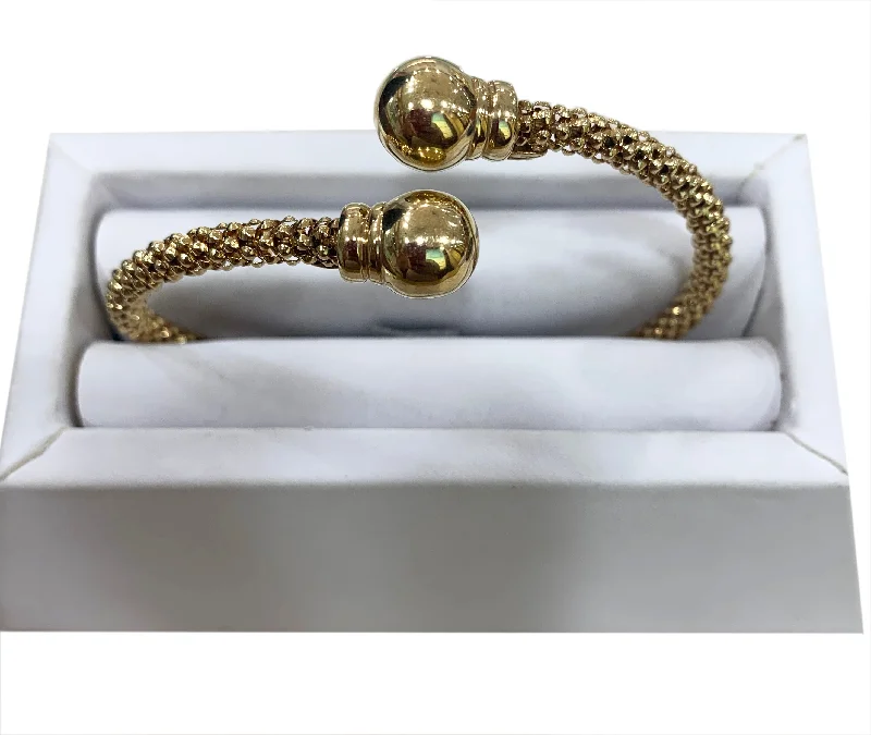 GOLD BANGLE