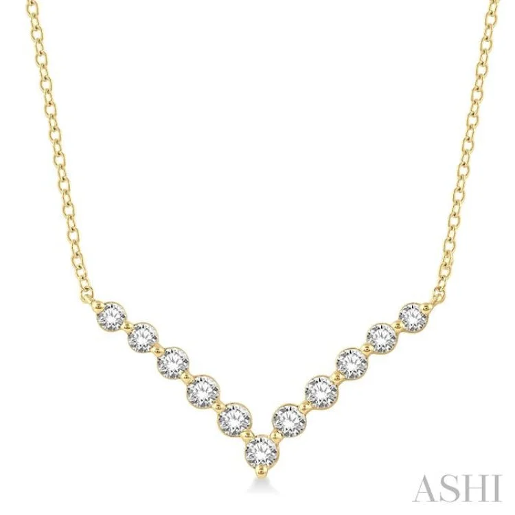 Ladies charm necklace-1/2 Ctw Chevron Round Cut Diamond Necklace in 14K Yellow Gold