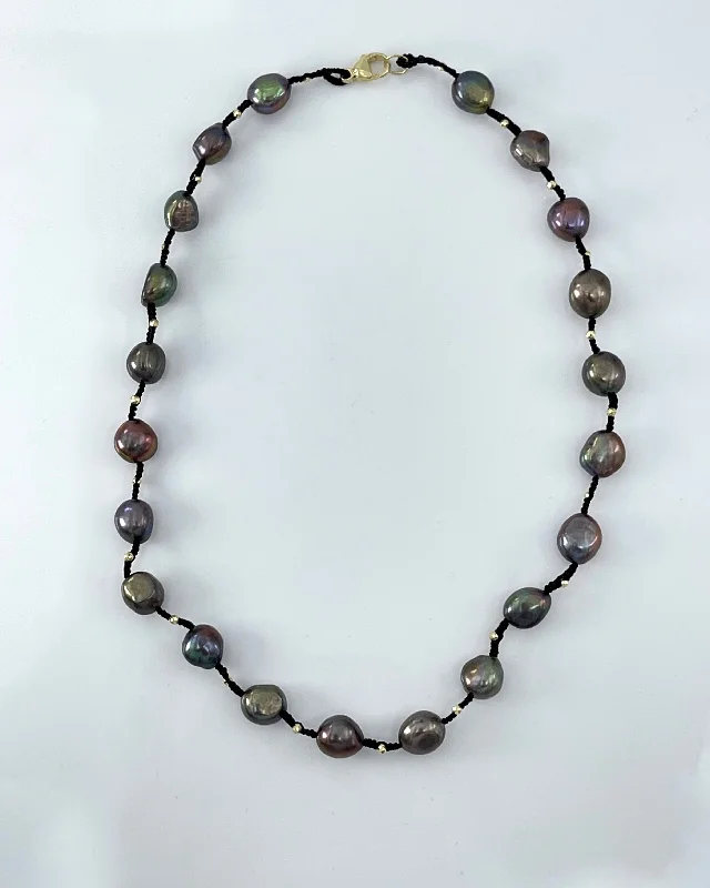 Ladies classic necklace-Danielle Welmond Peacock Pearl Necklace