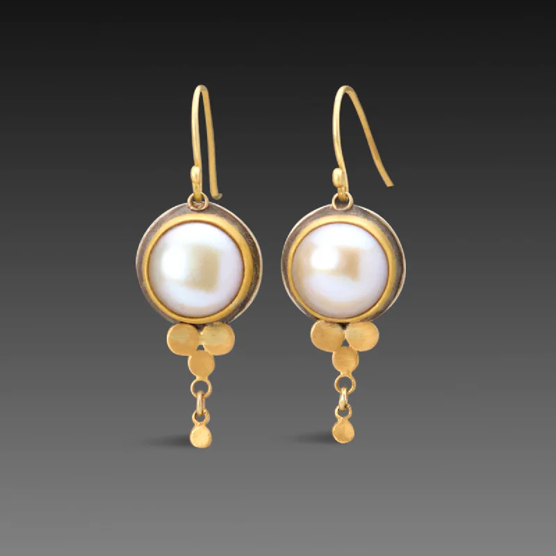 Ladies crystal earrings-Pearl Drop Earrings with Gold Trios