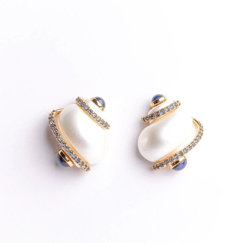 Ladies gold stud earrings-White Shell Blue Tip