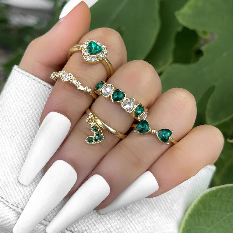 Ladies wedding ring with diamonds-Retro Streetwear Heart Shape Bow Knot Alloy Inlay Artificial Rhinestones Women's Rings