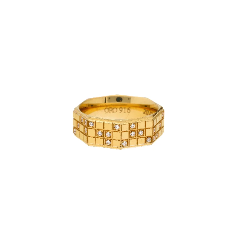 Ladies statement ring-22K Yellow Gold & CZ Ring (13.3gm)