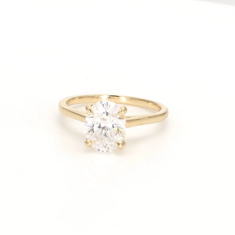 Ladies luxury engagement rings-Solitaire Engagement Ring