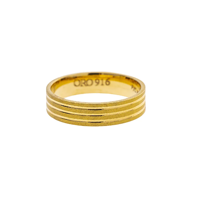 Ladies ring with diamonds-22K Yellow Gold Ring (5.6gm)