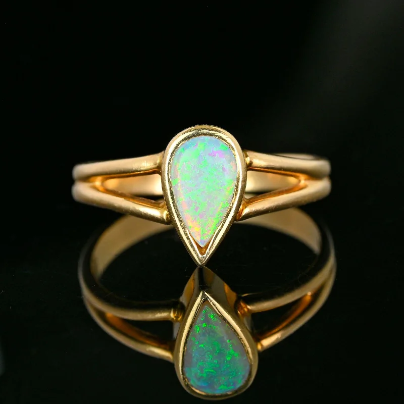 Ladies sapphire ring-Vintage 14K Gold Split Shoulders Pear Cut Opal Ring