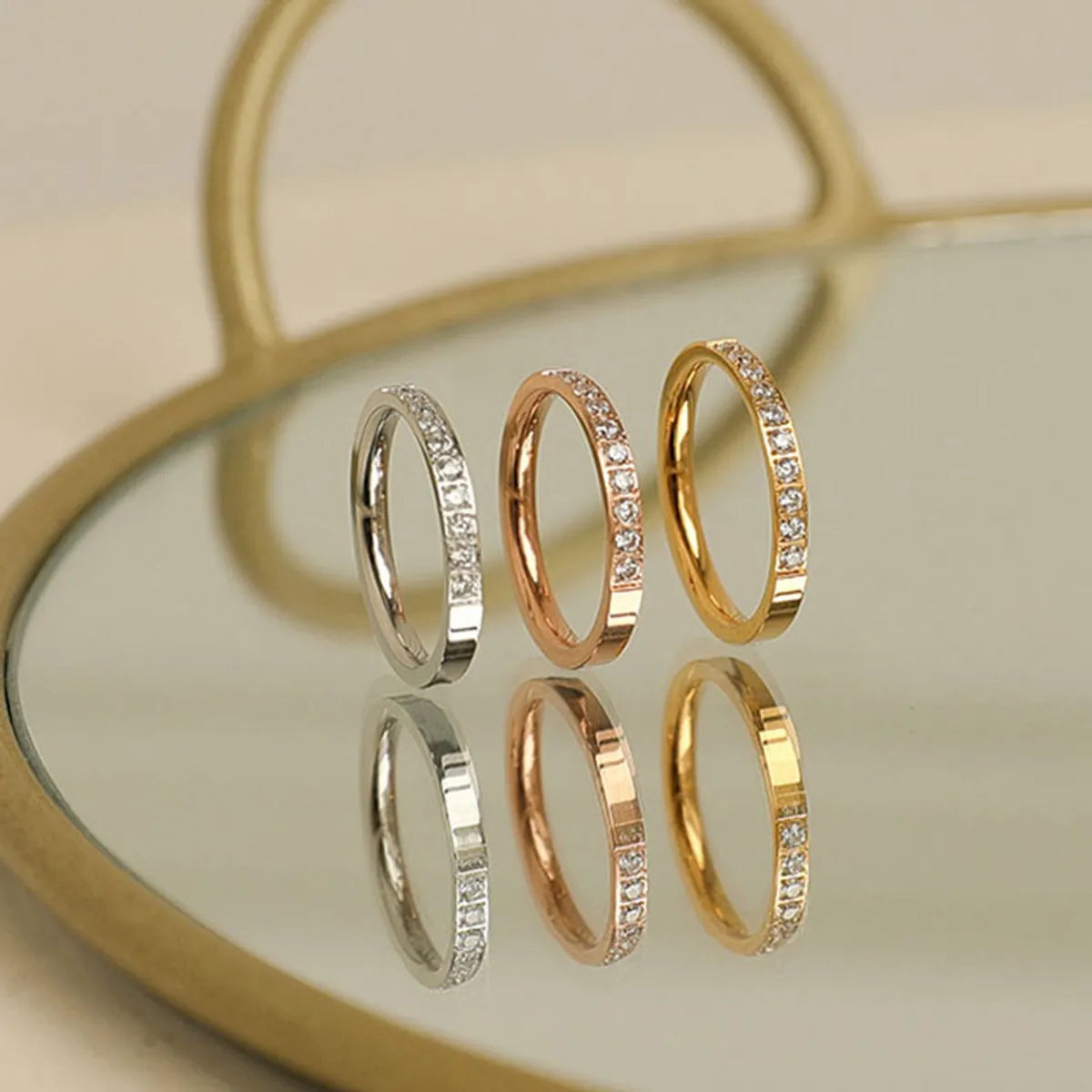 Ladies silver-plated ring-Fashion Circle Titanium Steel Inlay Zircon Rings