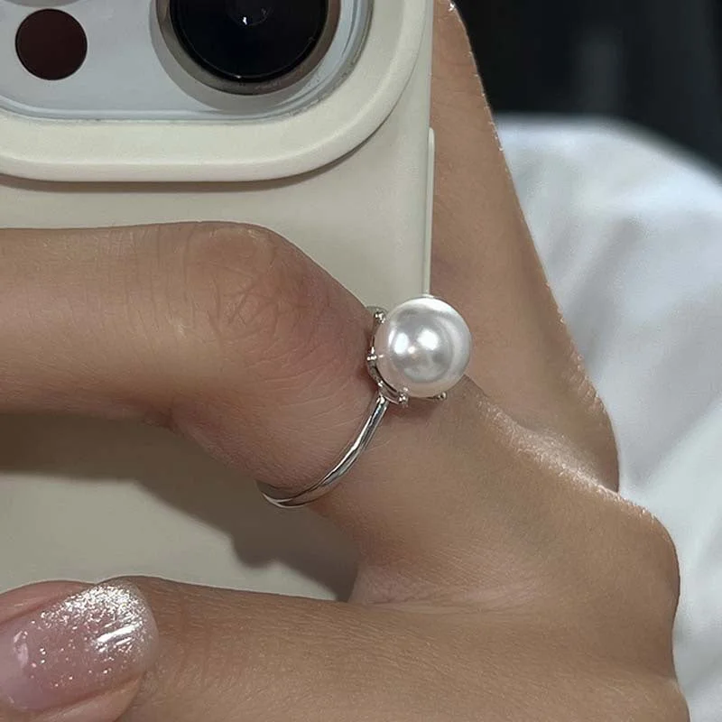 White Pearl Ring